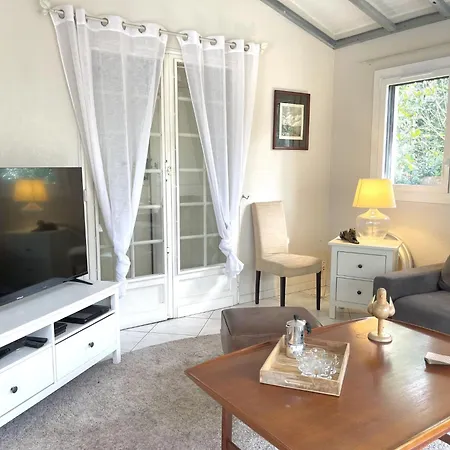 Сasa de vacaciones Holiday La Belle Cesaree By Interhome *